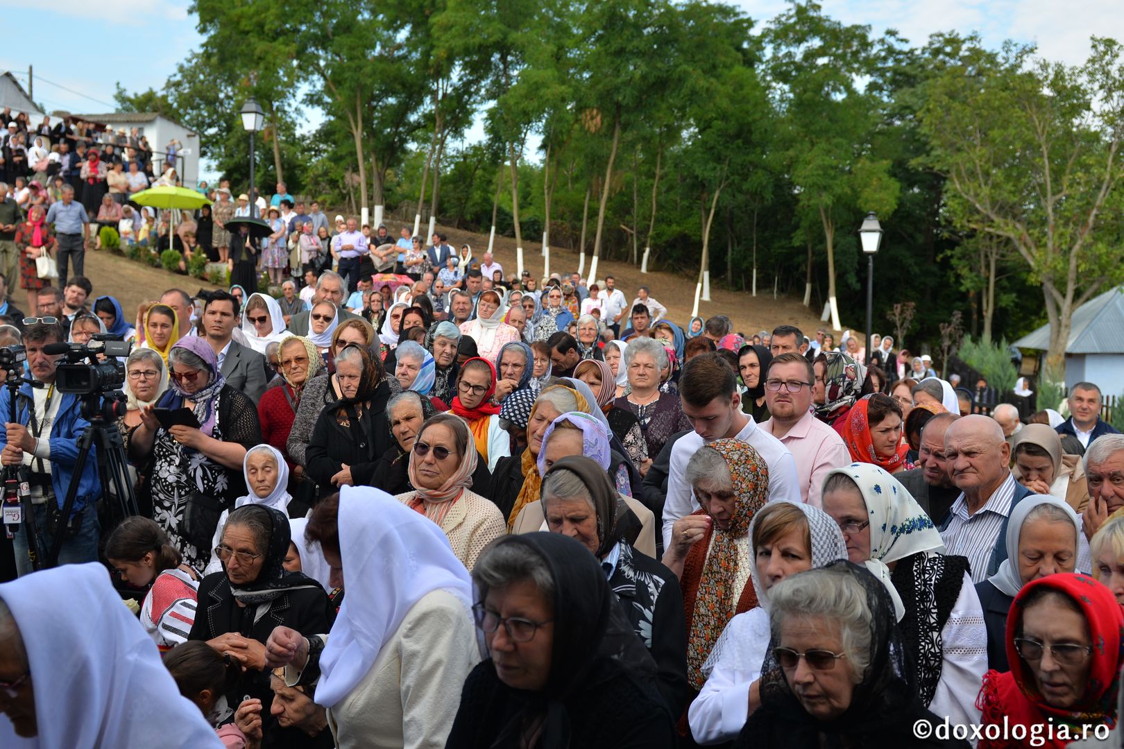 Mitropolitul Banatului a slujit la Schitul „Sfântul Ioan Iacob de la Neamț” din Crăiniceni - Horodiștea