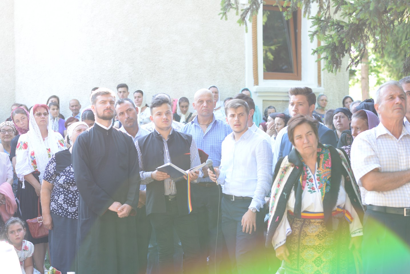 IPS Mitropolit Teofan a sfințit altarul de vară al Parohiei Poienița: a fost prima vizită a ierarhului în această localitate