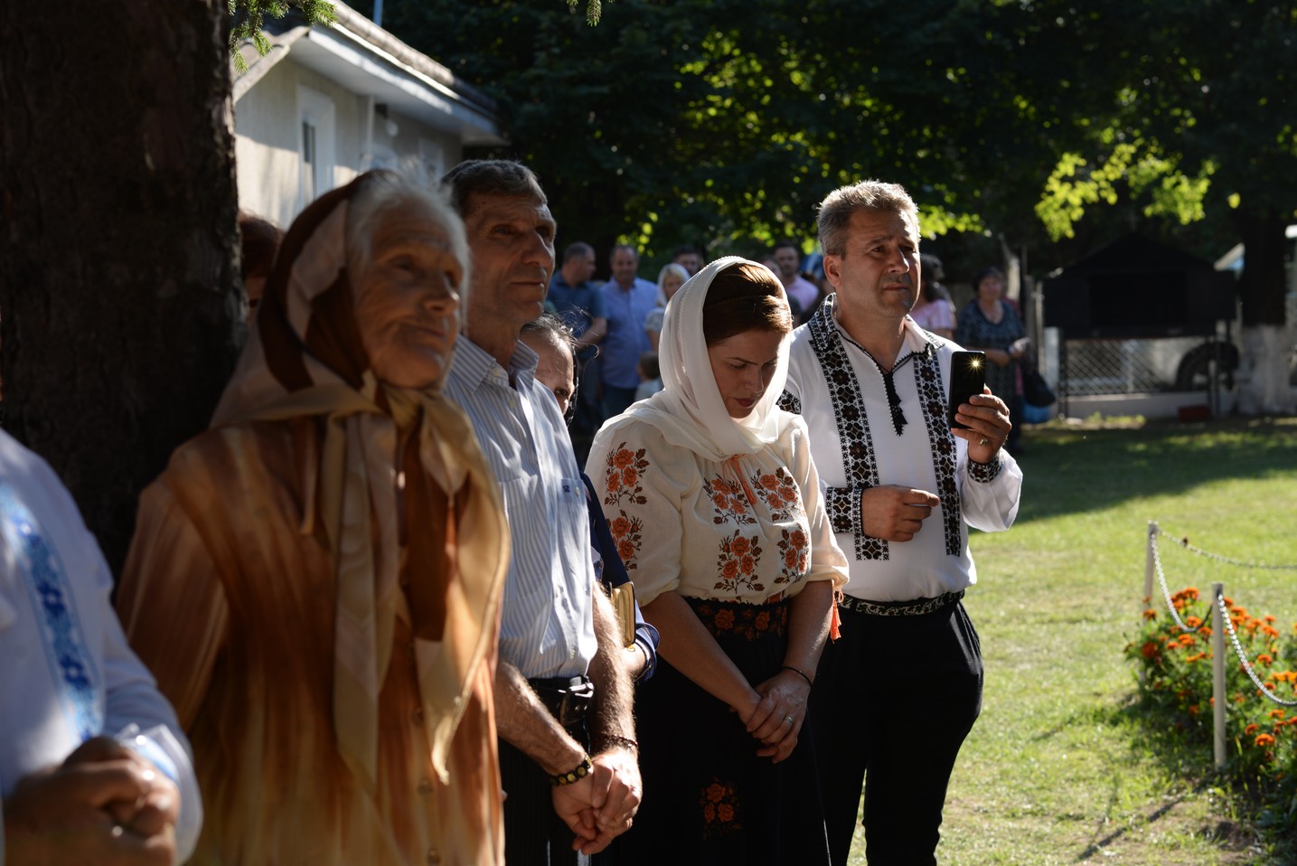 IPS Mitropolit Teofan a sfințit altarul de vară al Parohiei Poienița: a fost prima vizită a ierarhului în această localitate