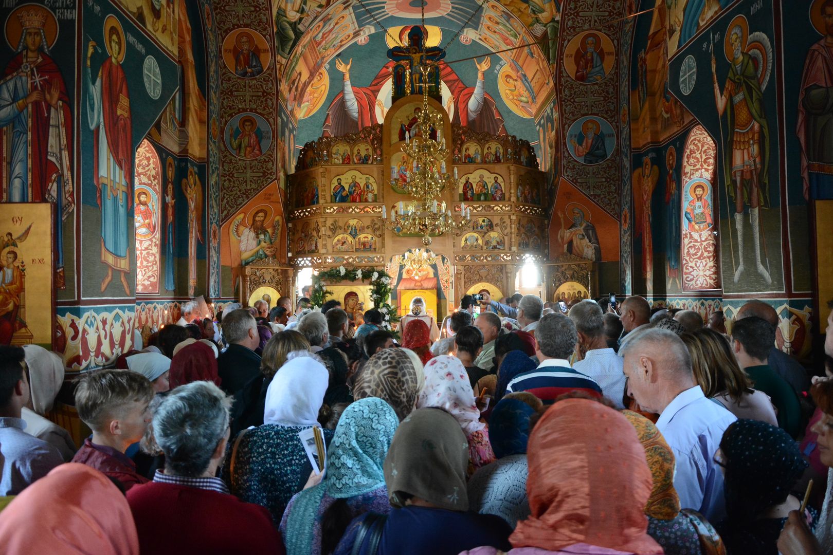 Biserica „Sfinții Arhangheli” din Sculeni a fost sfințită de IPS Mitropolit Teofan