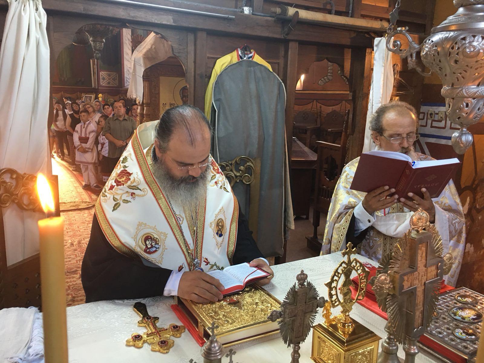 Paraclisul Maicii Domnului în bisericile Eparhiei Hușilor