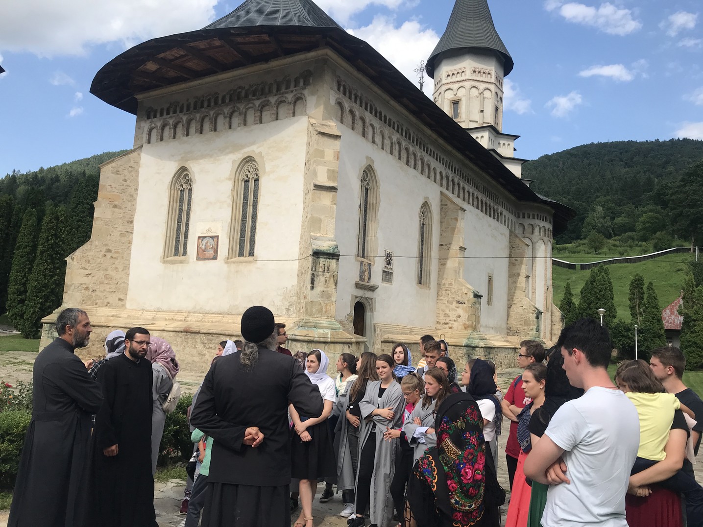 A XVIII-a ediţie a taberei de creaţie „Dăruind vei dobândi”, la Filioara