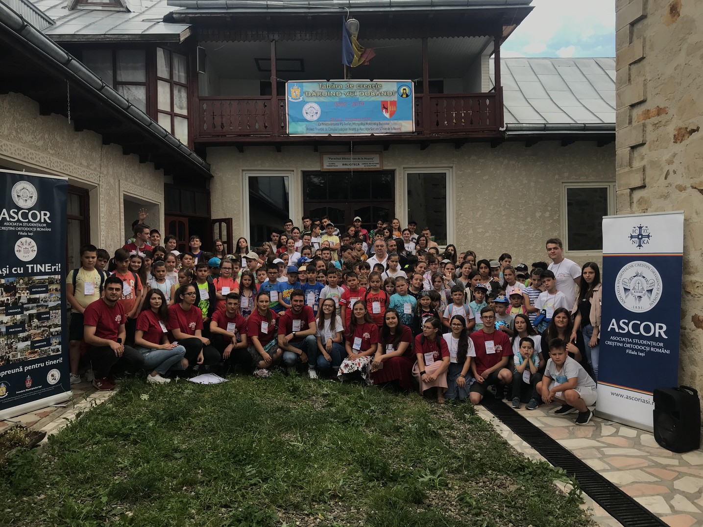 A XVIII-a ediţie a taberei de creaţie „Dăruind vei dobândi”, la Filioara