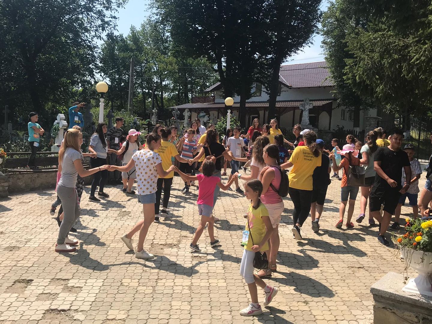 „Tabăra din pridvorul satului” pentru copiii din Ibănești și Racovăț