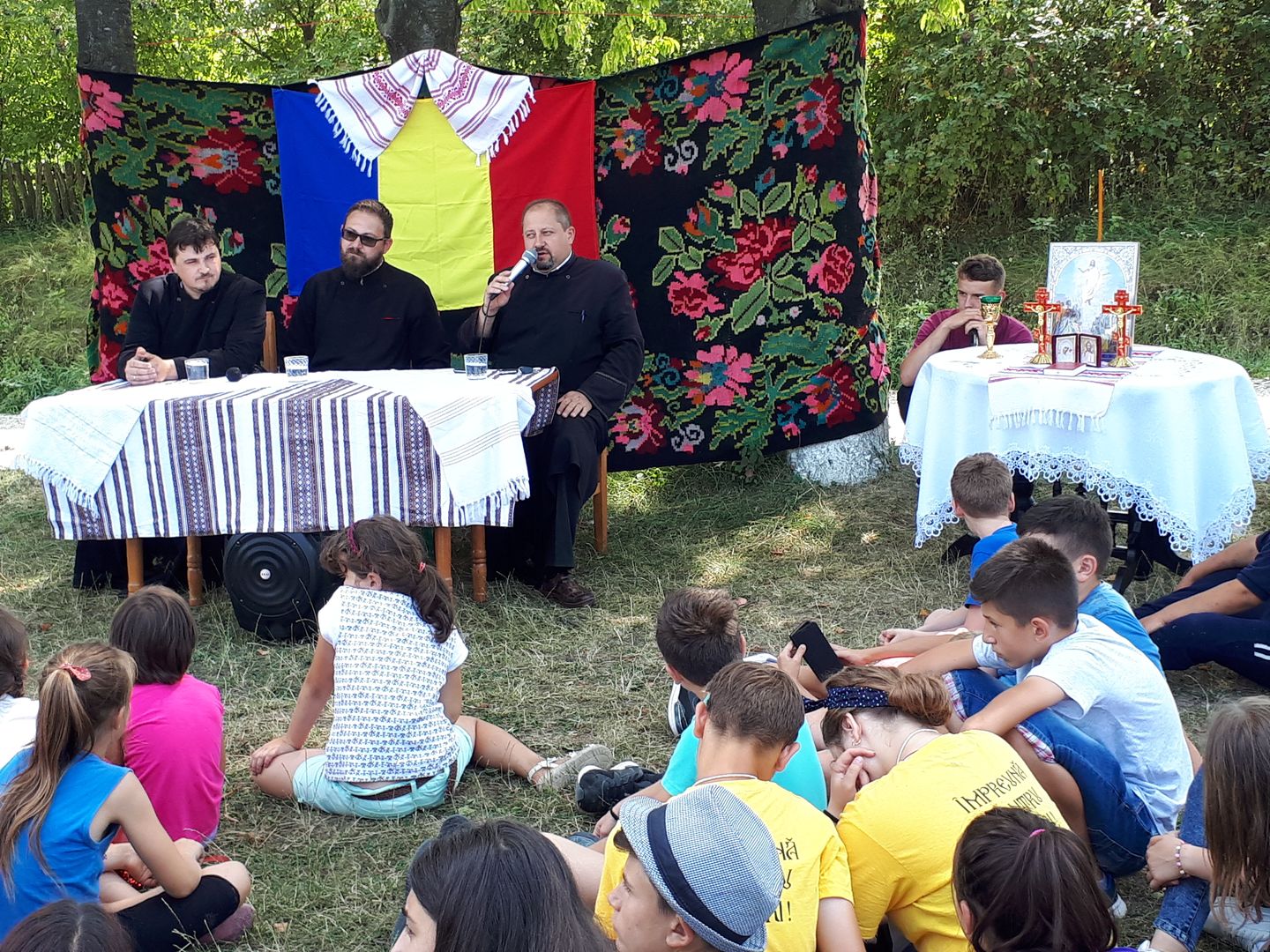 „Tabăra din pridvorul satului” pentru copiii din Ibănești și Racovăț