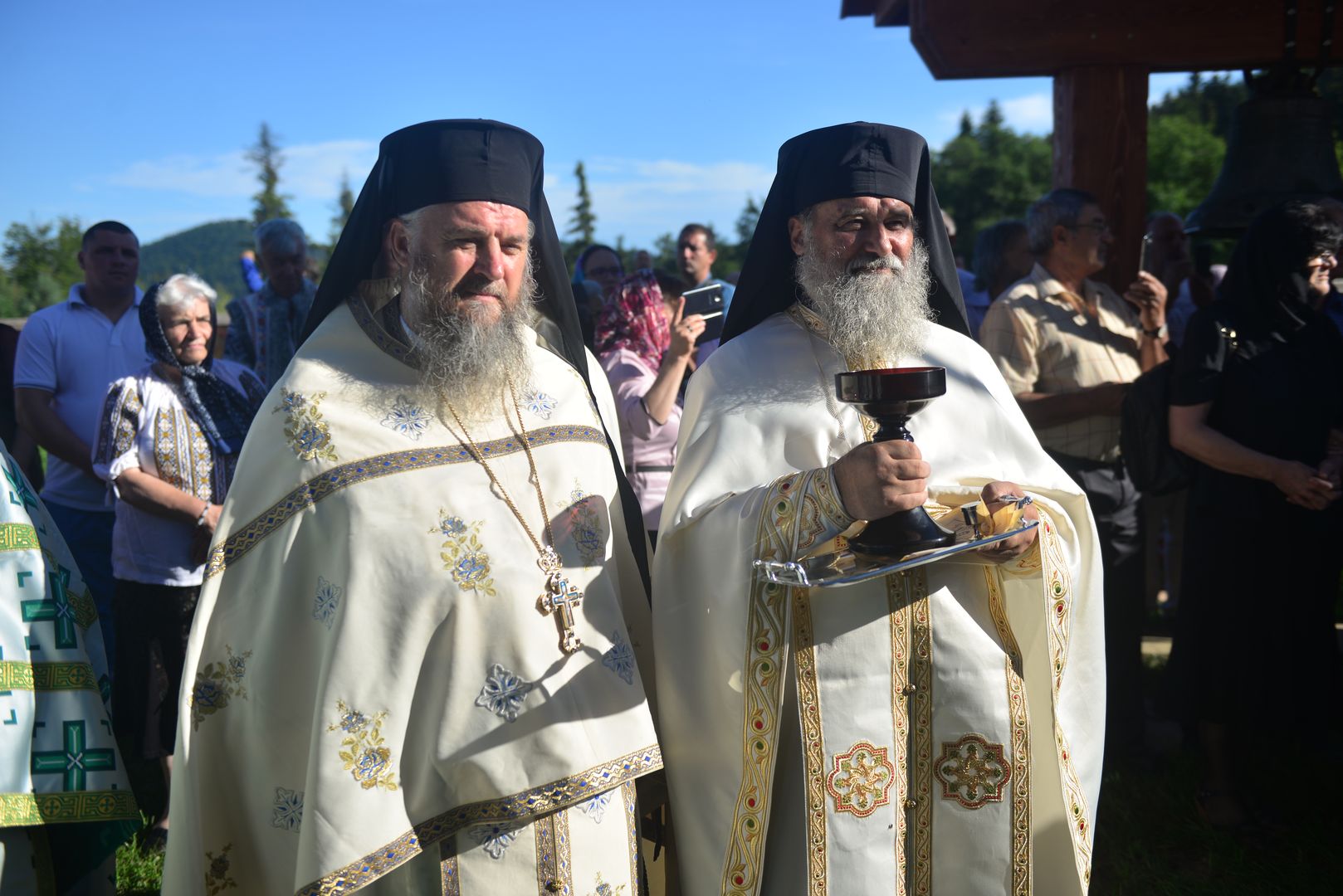 Biserica Schitului Pocrov - Neamț a fost resfinţită