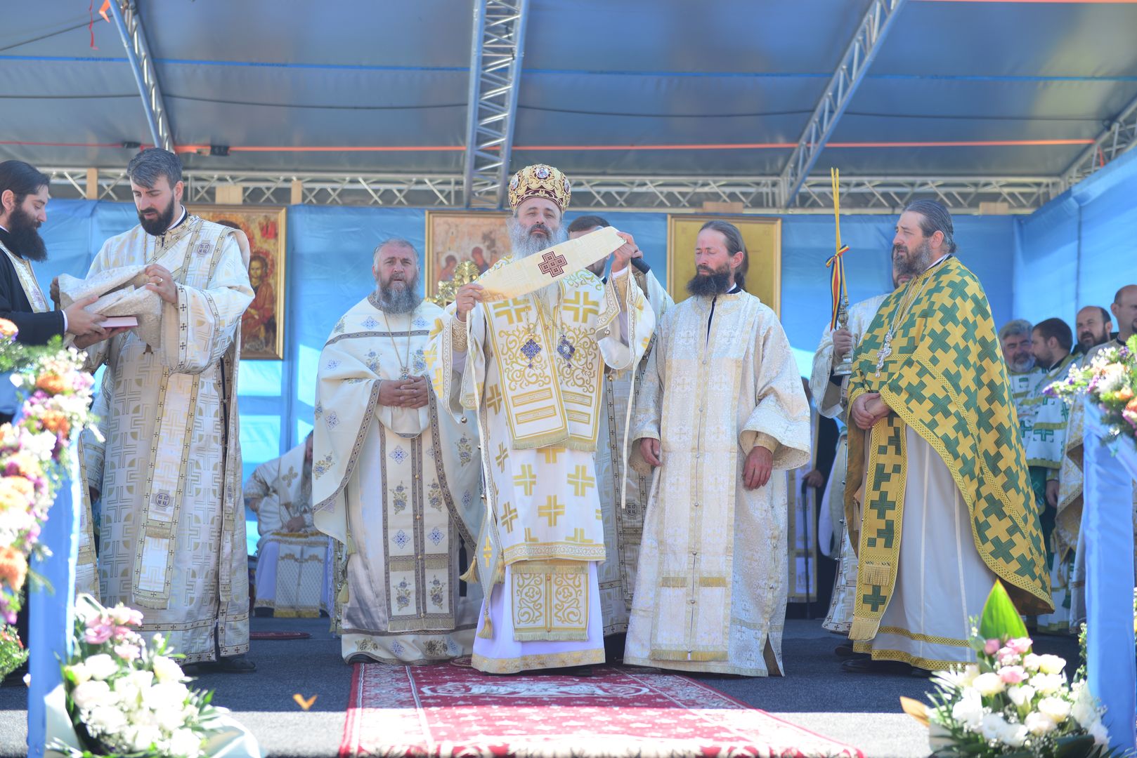 Biserica Schitului Pocrov - Neamț a fost resfinţită