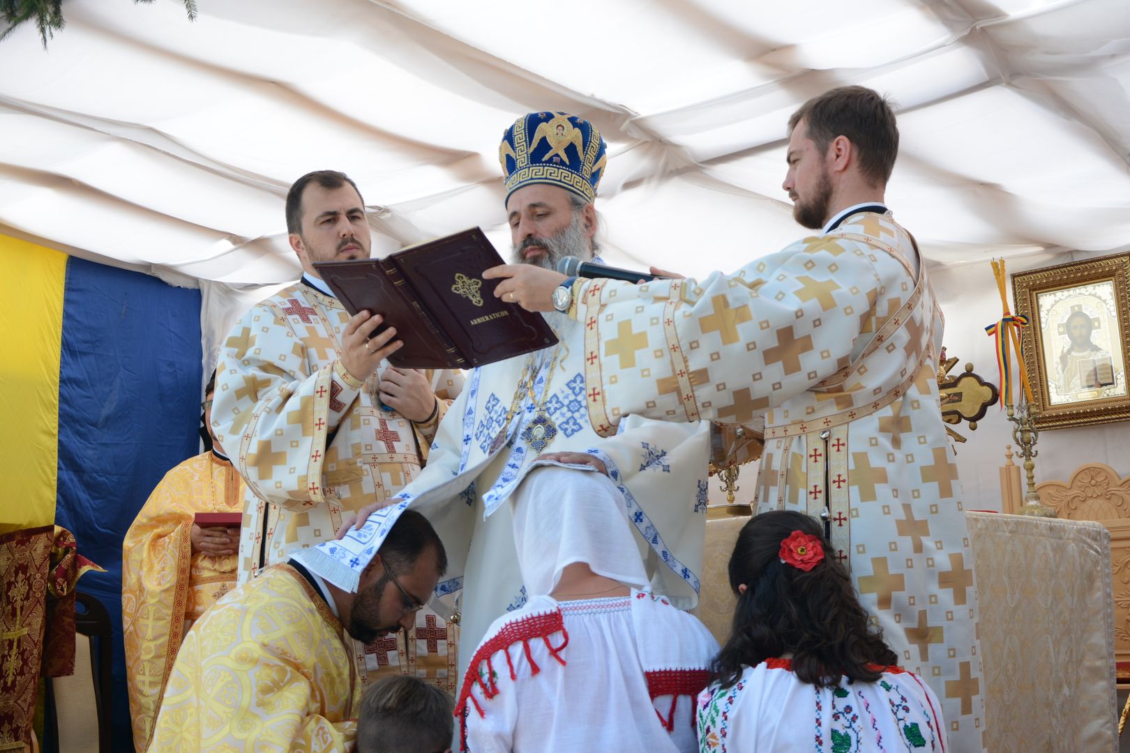 IPS Părinte Teofan în vizită pastorală la parohiile din județul Botoșani