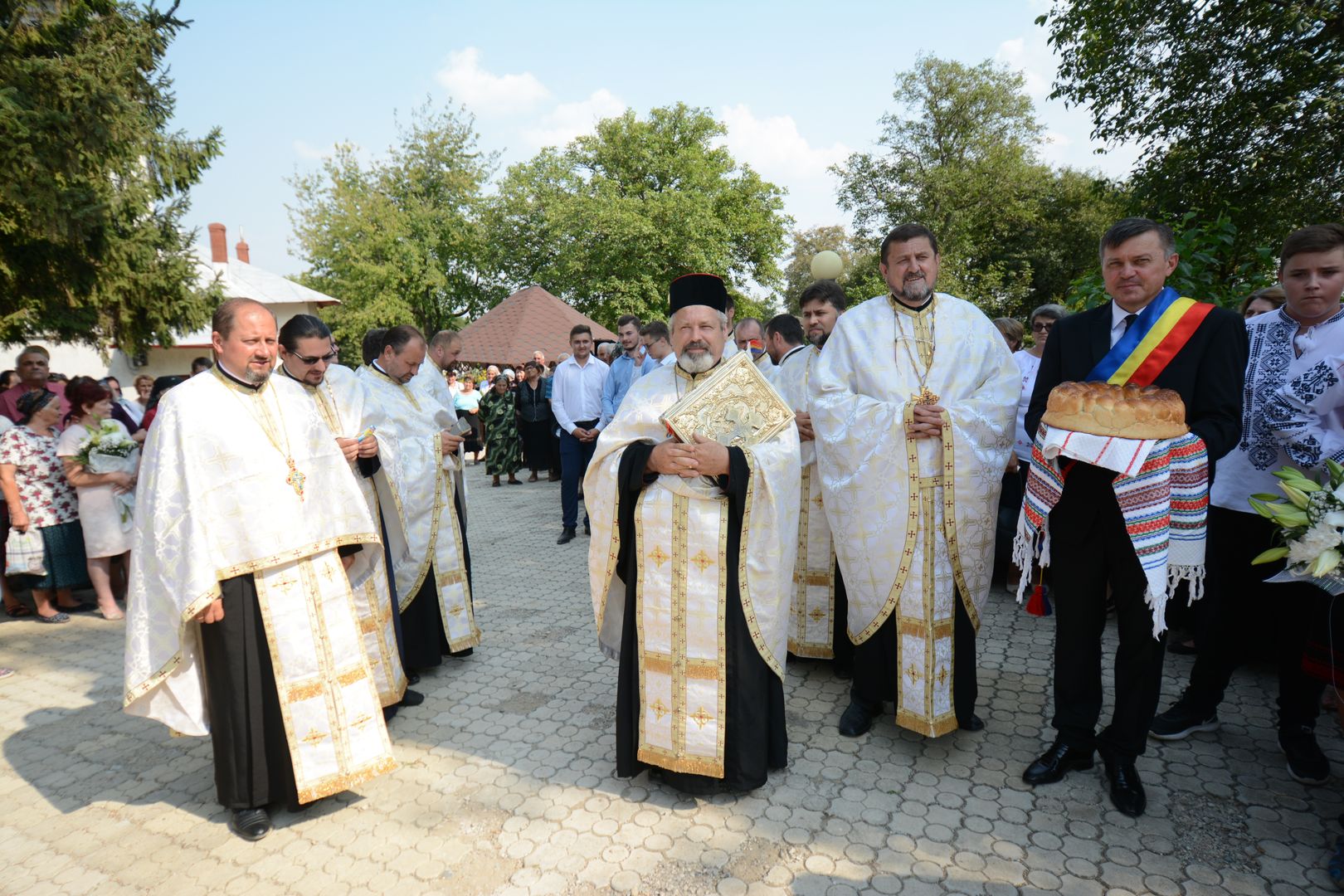 IPS Părinte Teofan în vizită pastorală la parohiile din județul Botoșani