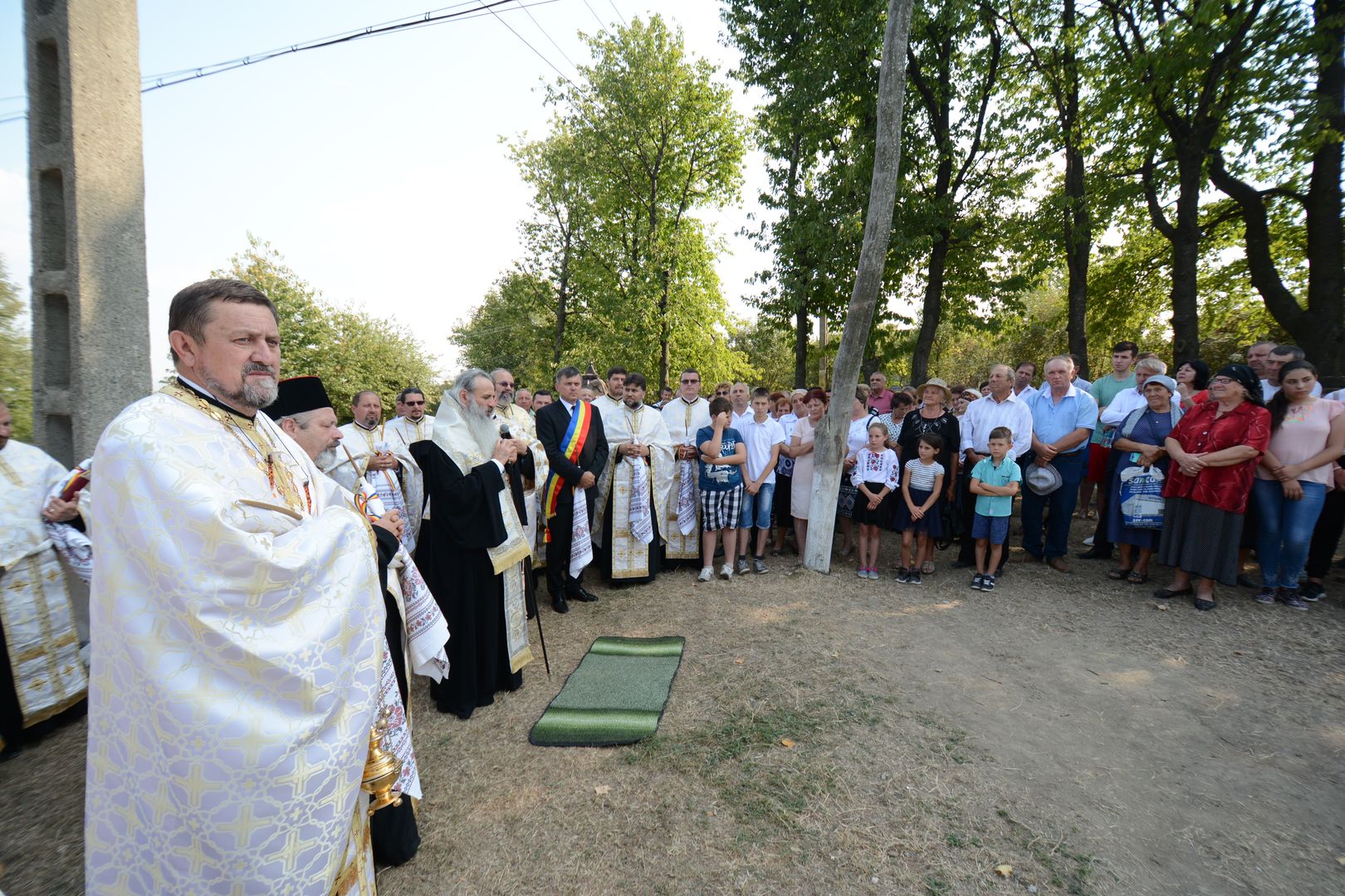 IPS Părinte Teofan în vizită pastorală la parohiile din județul Botoșani