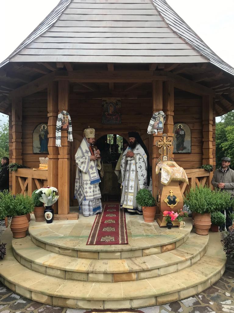 „Maica Domnului este maica noastră, a tuturor!” – PS Veniamin la hramul Mănăstirii Cozancea