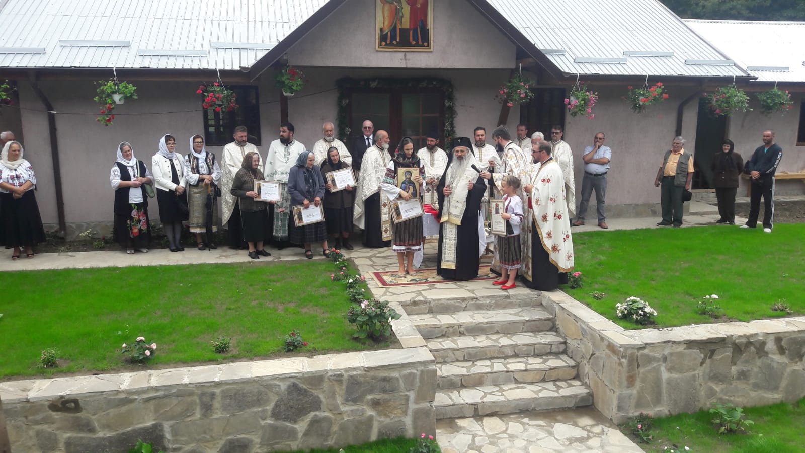 Sfințire de casă socială la Parohia Crivaia – Tarcău