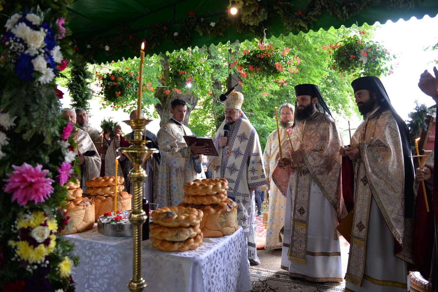 Sfântul Cuvios Iosif a fost pomenit la Mănăstirea Văratec – PS Veniamin: „Trebuie să ne folosim de fiecare moment al vieții pentru a ne sfinți viața”