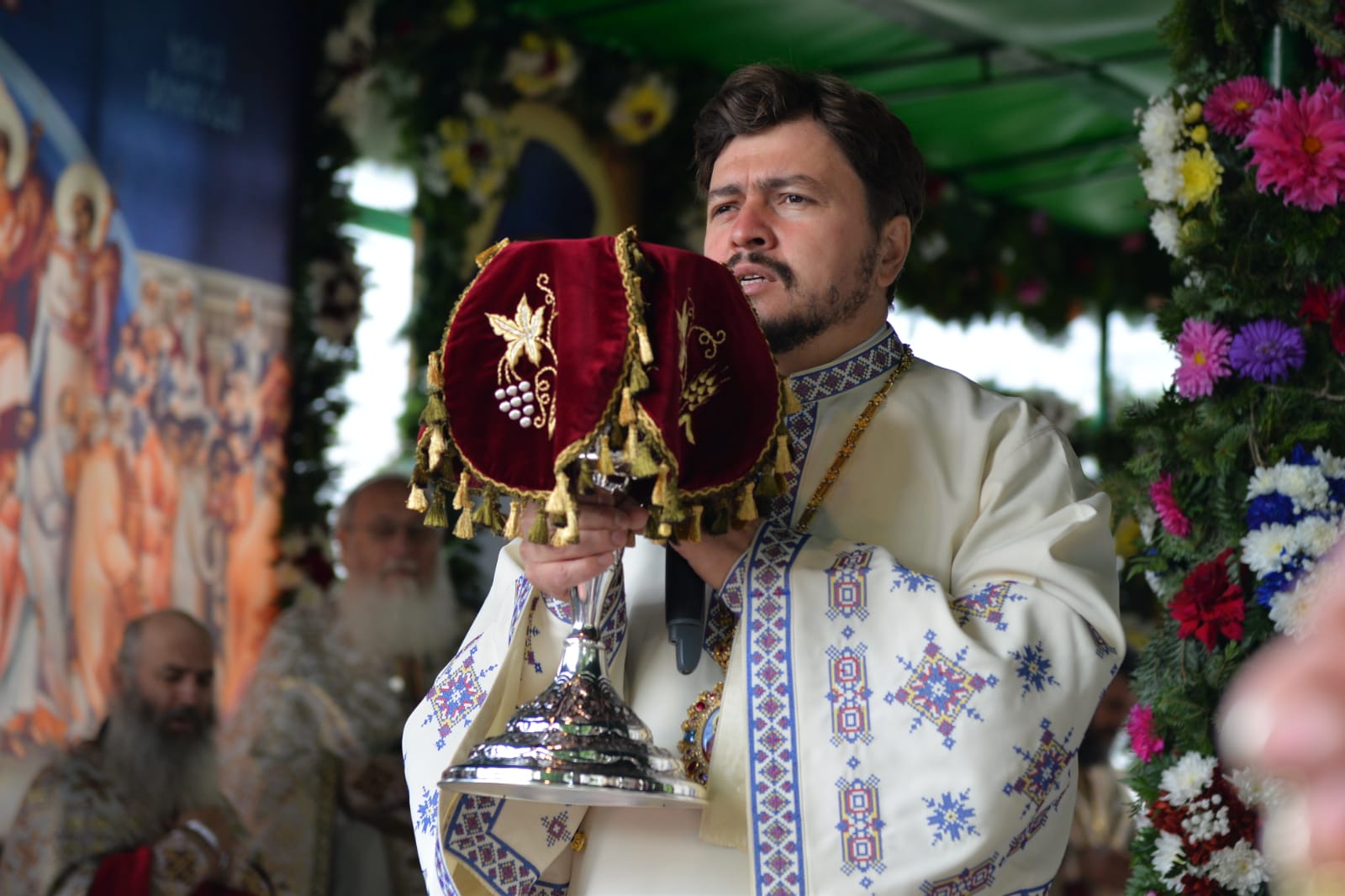 Sfântul Cuvios Iosif a fost pomenit la Mănăstirea Văratec – PS Veniamin: „Trebuie să ne folosim de fiecare moment al vieții pentru a ne sfinți viața”