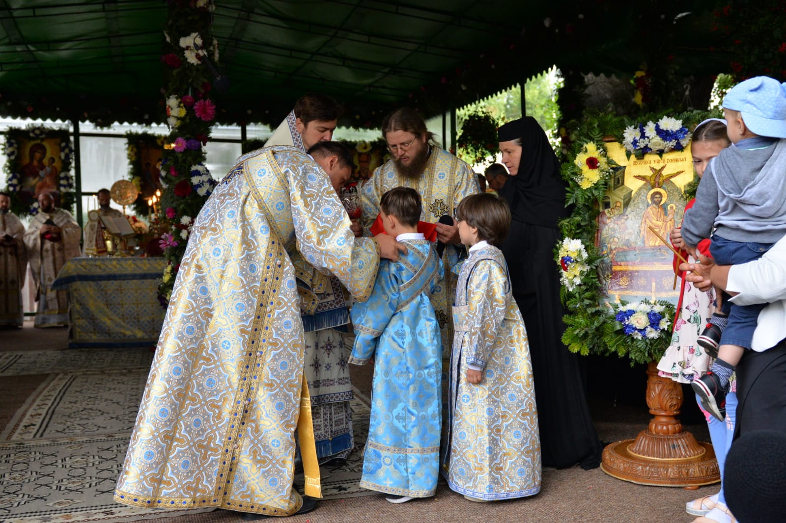 Sfântul Cuvios Iosif a fost pomenit la Mănăstirea Văratec – PS Veniamin: „Trebuie să ne folosim de fiecare moment al vieții pentru a ne sfinți viața”