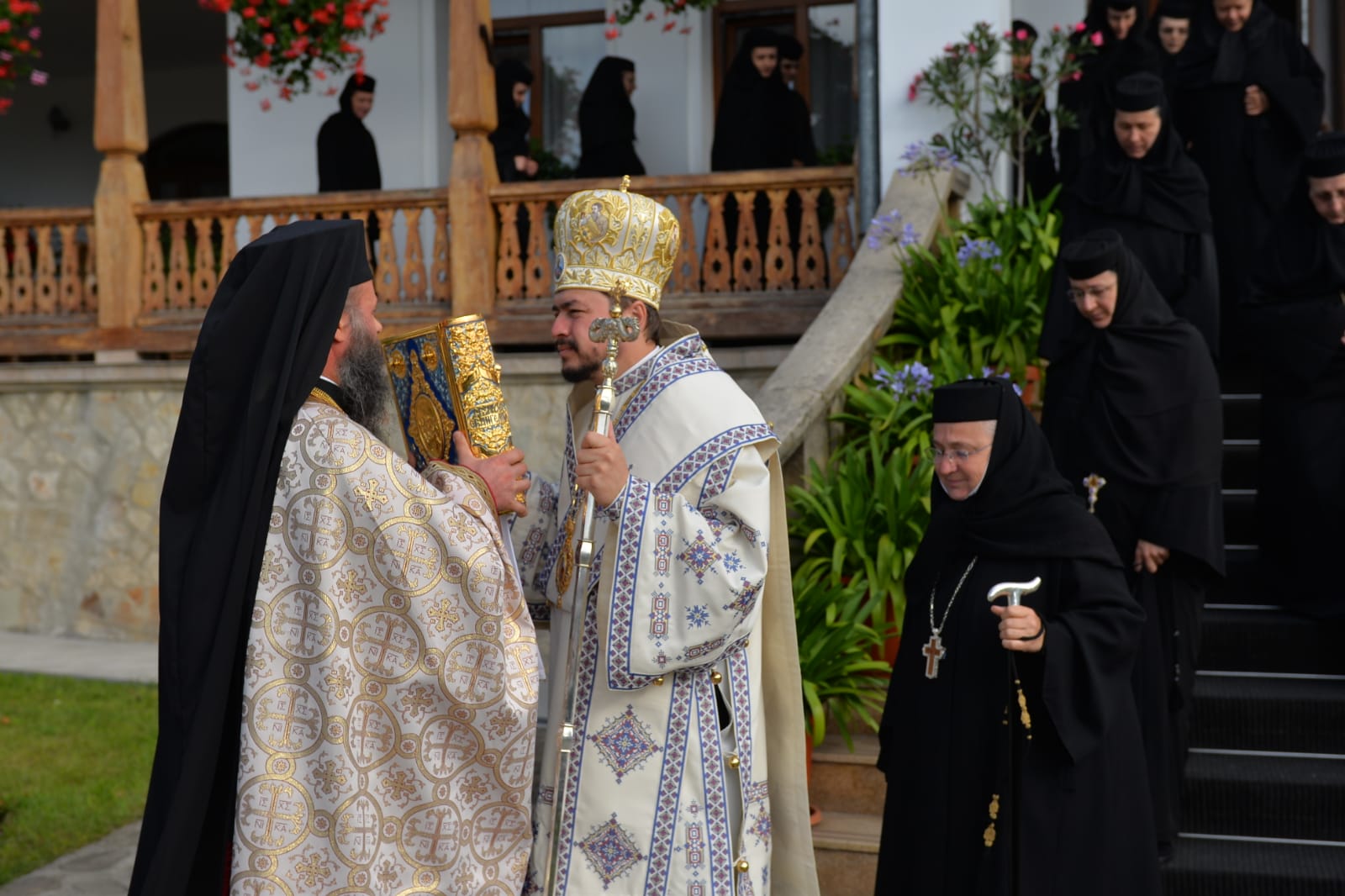 Sfântul Cuvios Iosif a fost pomenit la Mănăstirea Văratec – PS Veniamin: „Trebuie să ne folosim de fiecare moment al vieții pentru a ne sfinți viața”