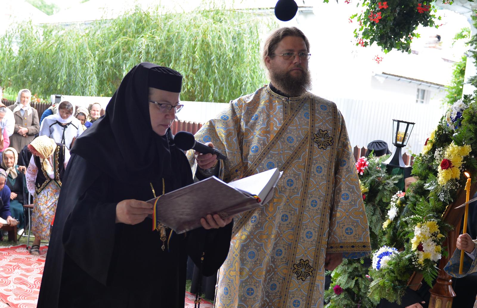 Sfântul Cuvios Iosif a fost pomenit la Mănăstirea Văratec – PS Veniamin: „Trebuie să ne folosim de fiecare moment al vieții pentru a ne sfinți viața”