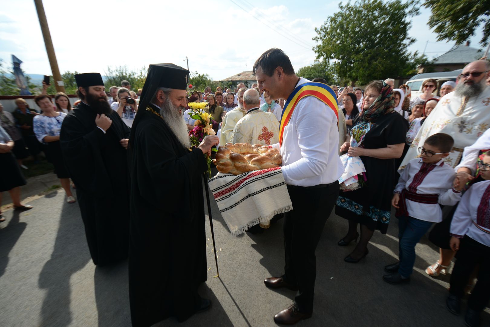 foto: Flavius Popa Sfințire de casă parohială și socială în comunitățile din Banu și Flămânzi
