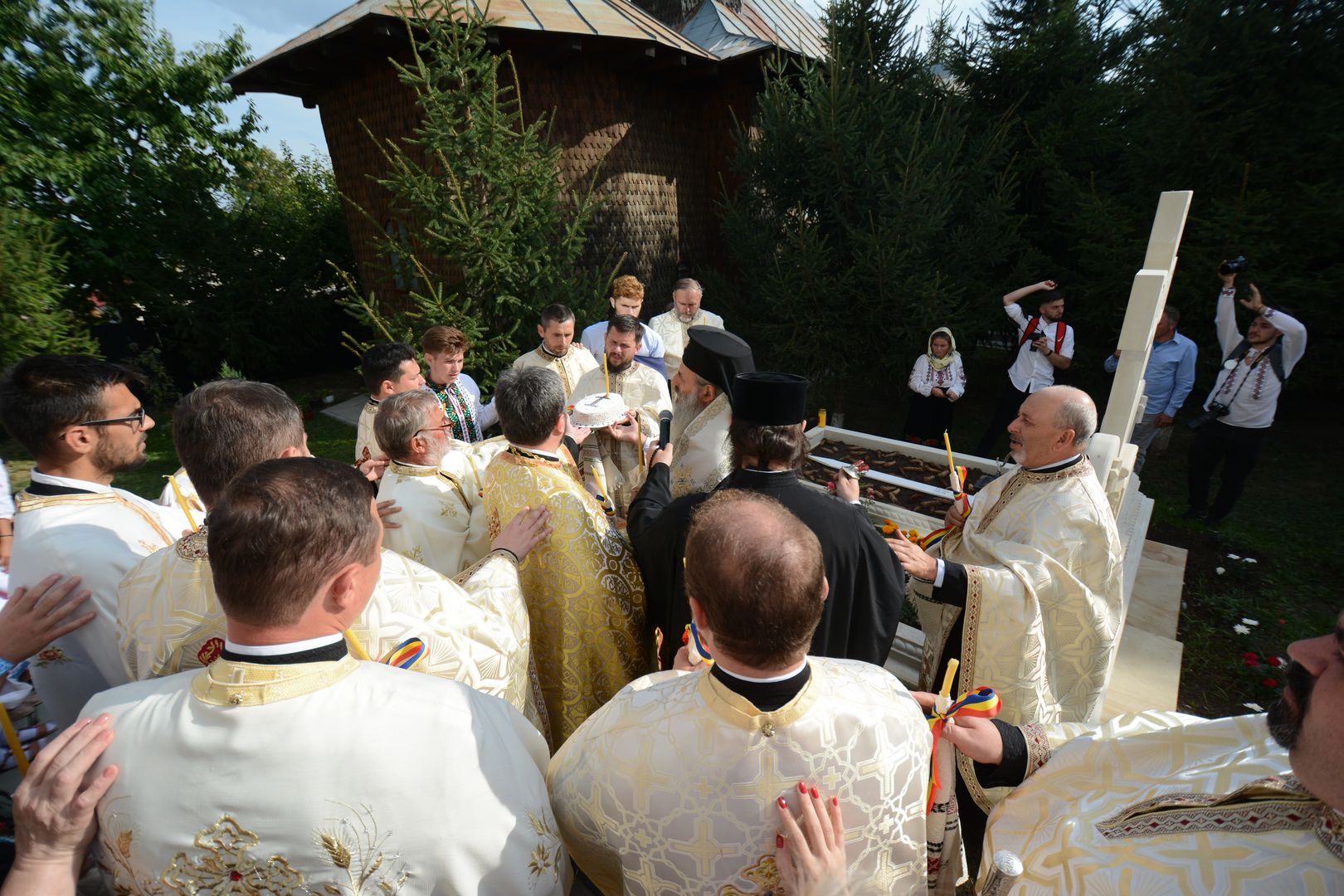 foto: Flavius Popa Sfințire de casă parohială și socială în comunitățile din Banu și Flămânzi