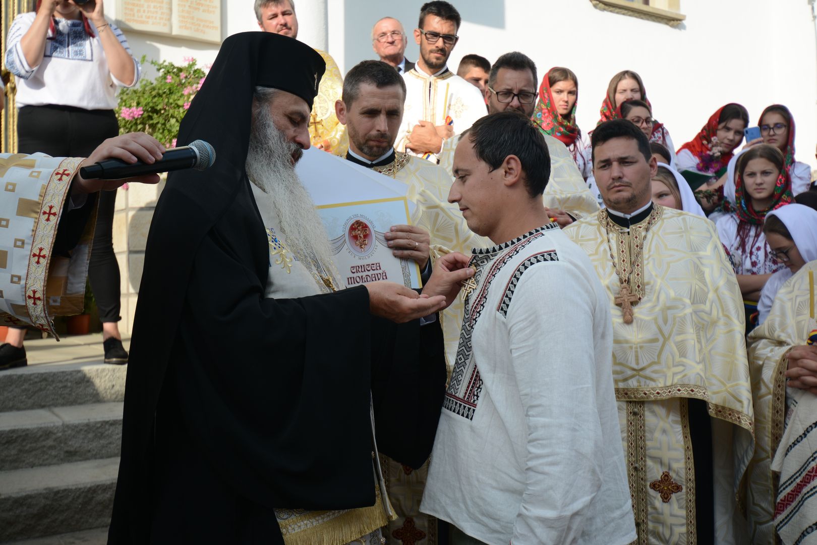 foto: Flavius Popa Sfințire de casă parohială și socială în comunitățile din Banu și Flămânzi