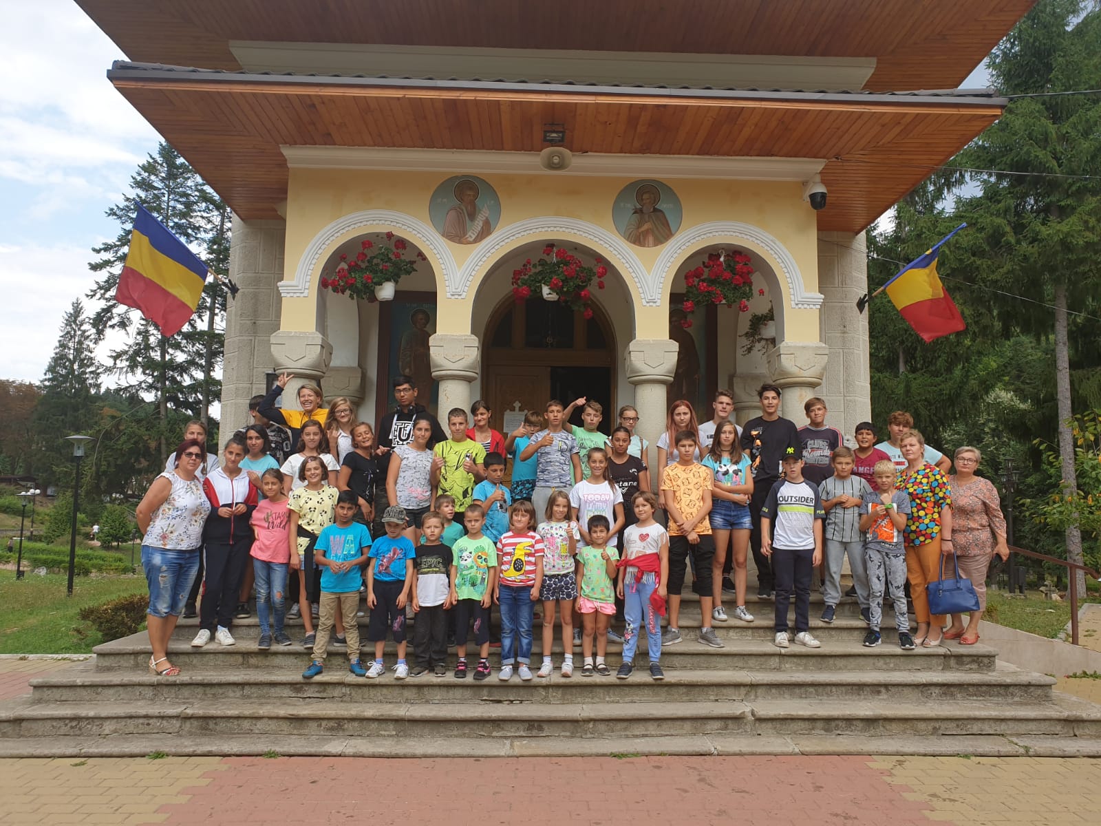 Pelerinaj pentru copiii Centrului "Familia mea" Pelerinaj pentru copiii Centrului "Familia mea"