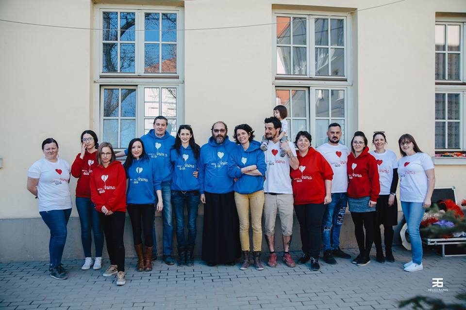 Părintele Constantin Necula, cu „inima sus” pentru primul centru de suport oncologic din Sibiu