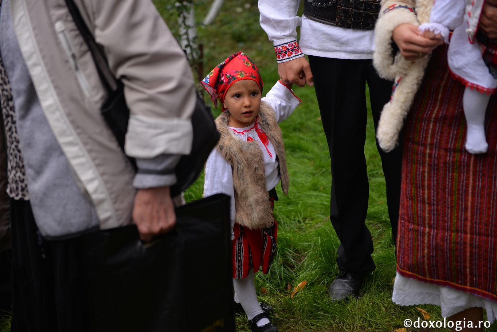 Slujbă arhierească la hramul Mănăstirii „Sfânta Cruce” din Brusturi – Neamț
