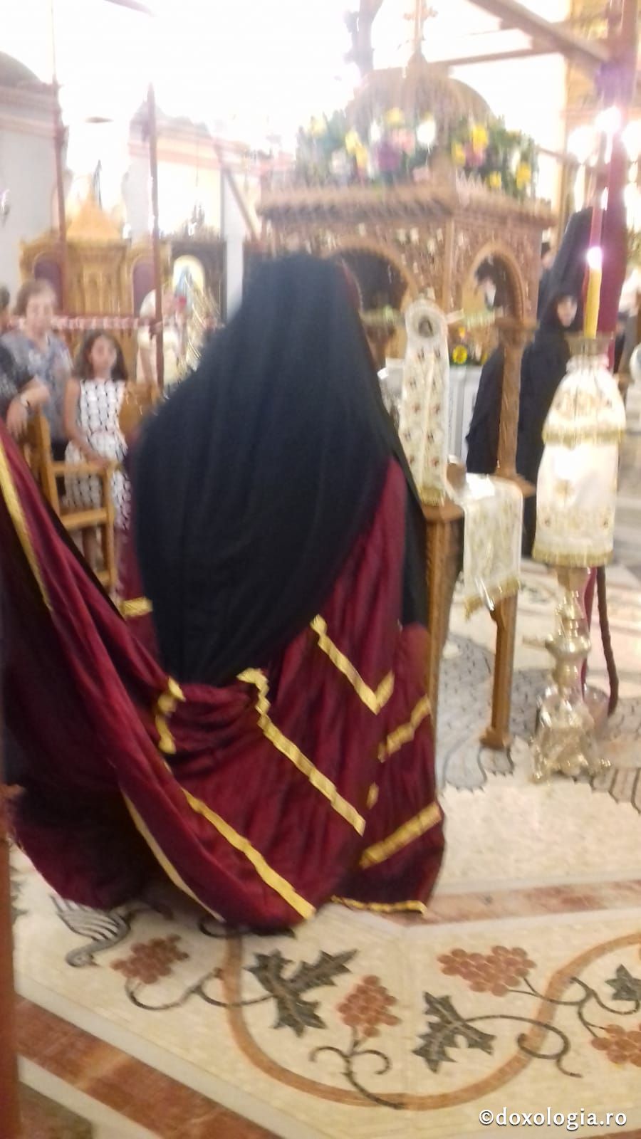 (Foto) Sărbătoarea mutării moaștelor Sfântului Ierarh Nectarie, Insula Eghina – 3 septembrie 2019