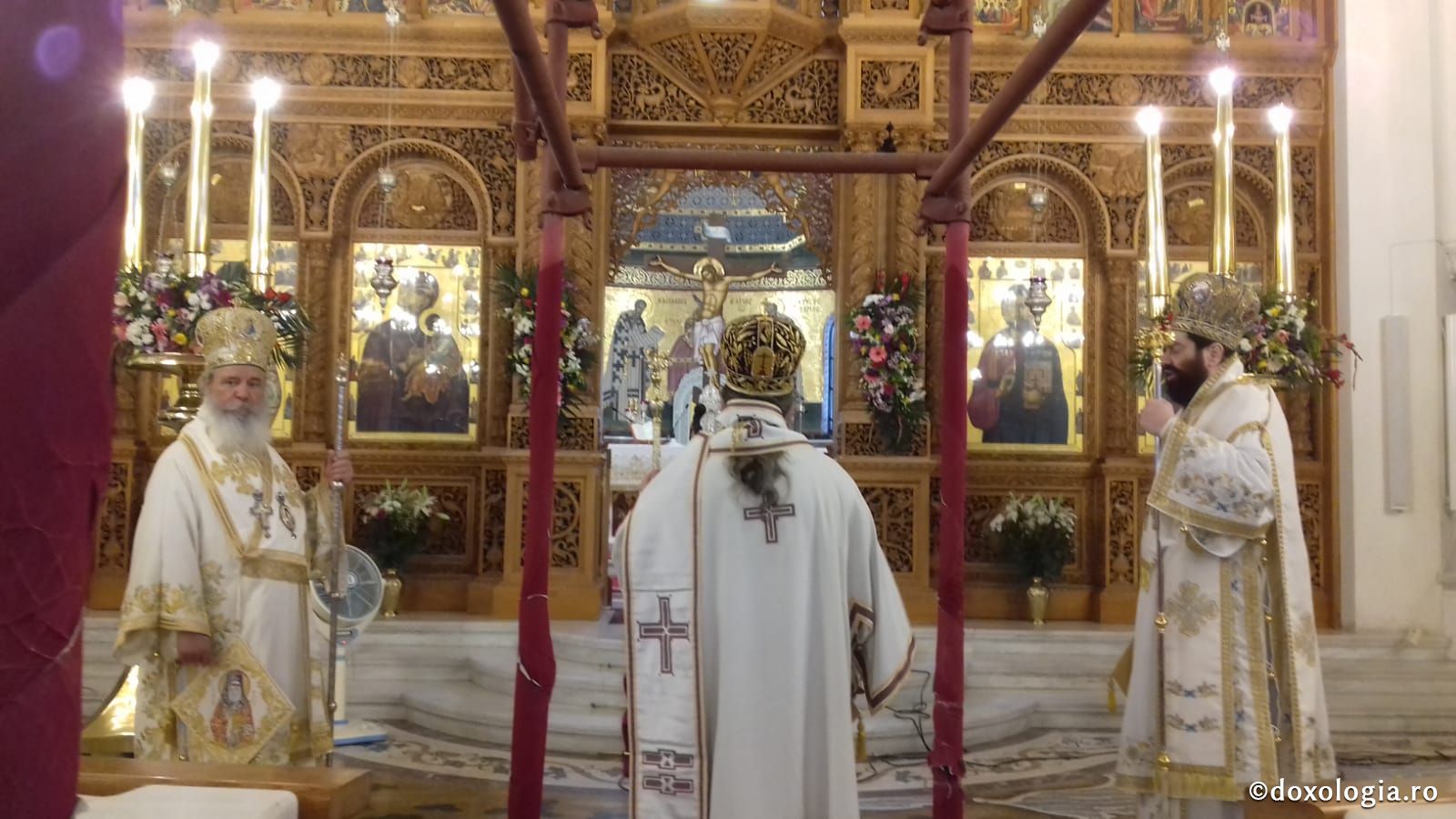 (Foto) Sărbătoarea mutării moaștelor Sfântului Ierarh Nectarie, Insula Eghina – 3 septembrie 2019