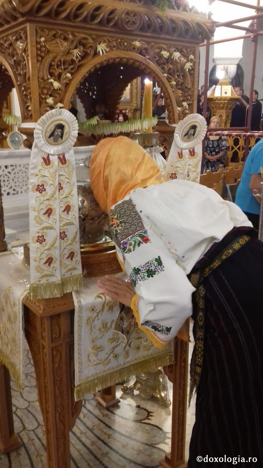 (Foto) Sărbătoarea mutării moaștelor Sfântului Ierarh Nectarie, Insula Eghina – 3 septembrie 2019