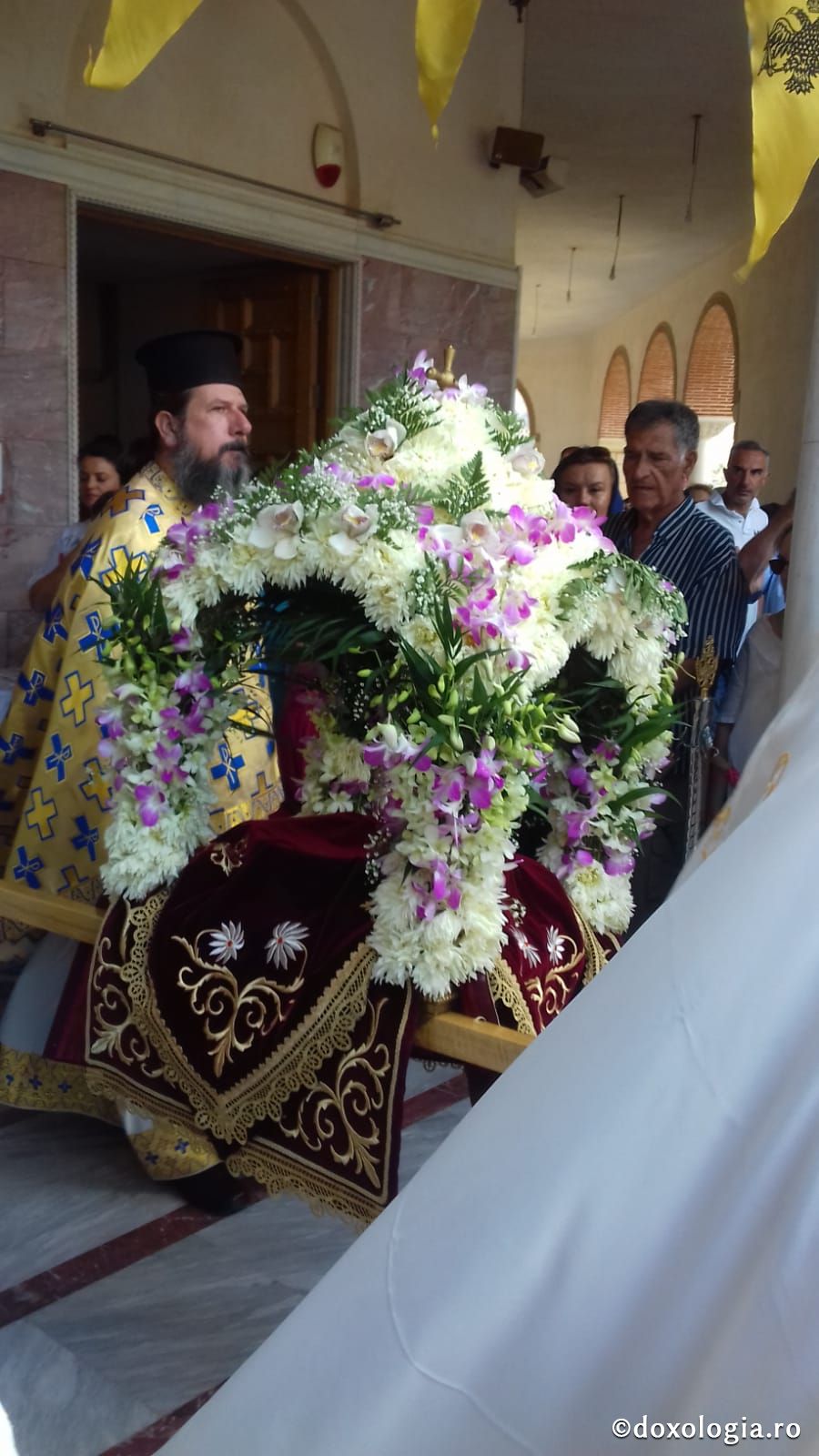 (Foto) Sărbătoarea mutării moaștelor Sfântului Ierarh Nectarie, Insula Eghina – 3 septembrie 2019