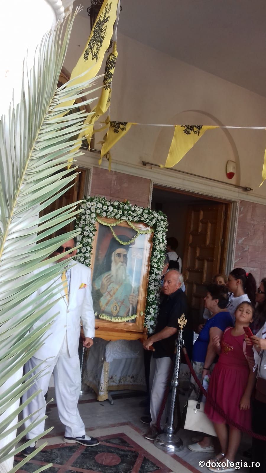 (Foto) Sărbătoarea mutării moaștelor Sfântului Ierarh Nectarie, Insula Eghina – 3 septembrie 2019