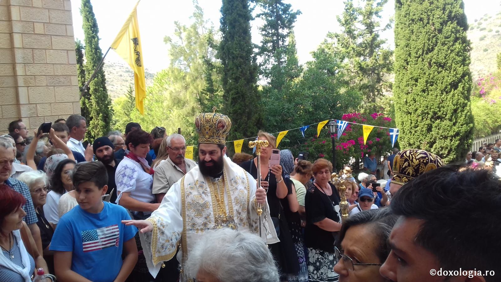 (Foto) Sărbătoarea mutării moaștelor Sfântului Ierarh Nectarie, Insula Eghina – 3 septembrie 2019