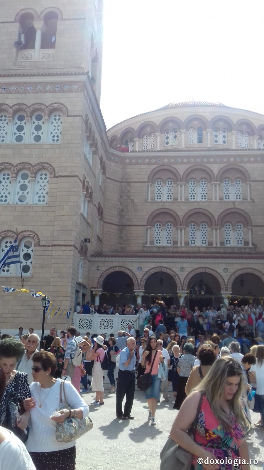 (Foto) Sărbătoarea mutării moaștelor Sfântului Ierarh Nectarie, Insula Eghina – 3 septembrie 2019