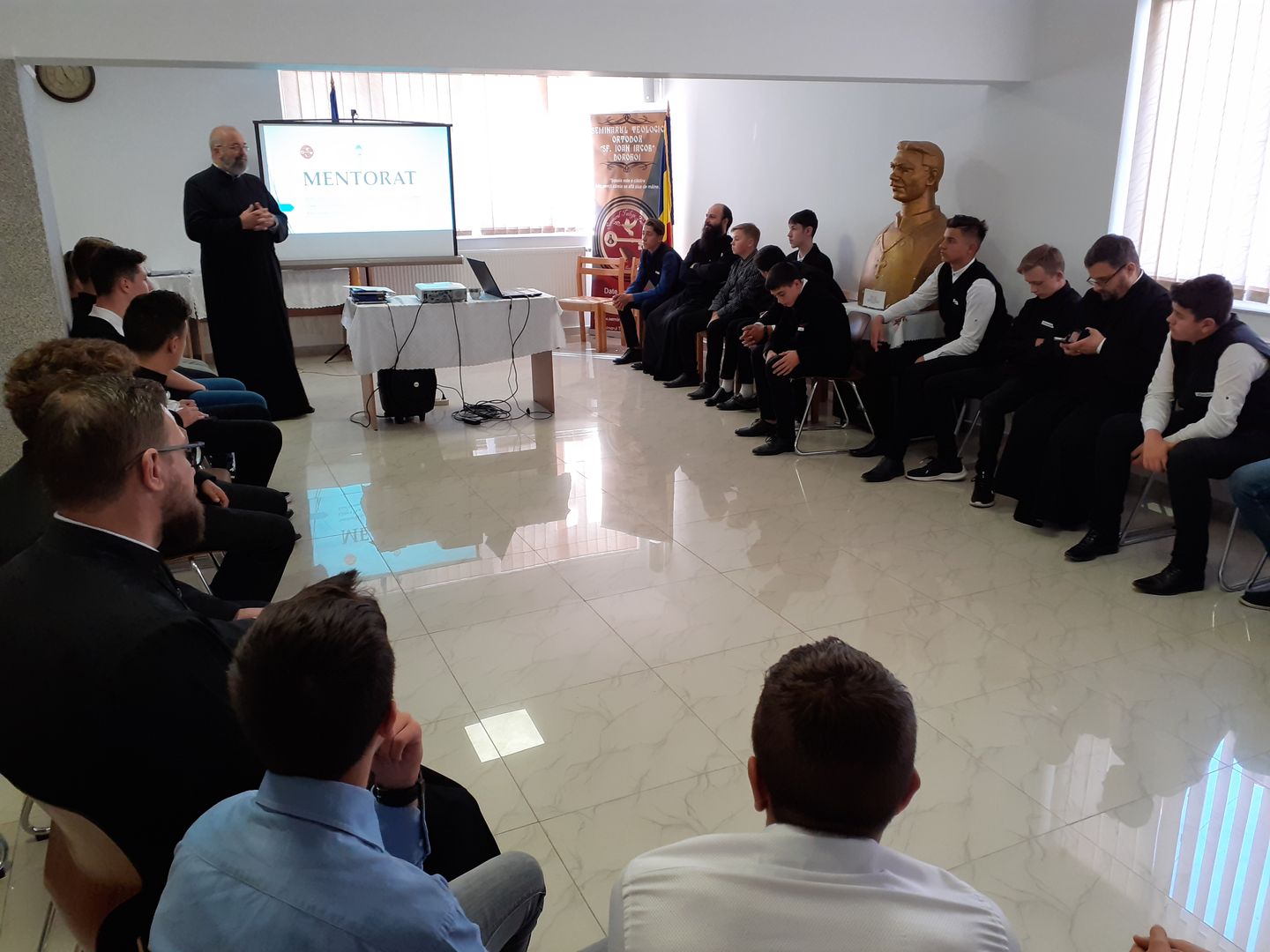 Program de mentorat pentru seminariile din Arhiepiscopia Iașilor