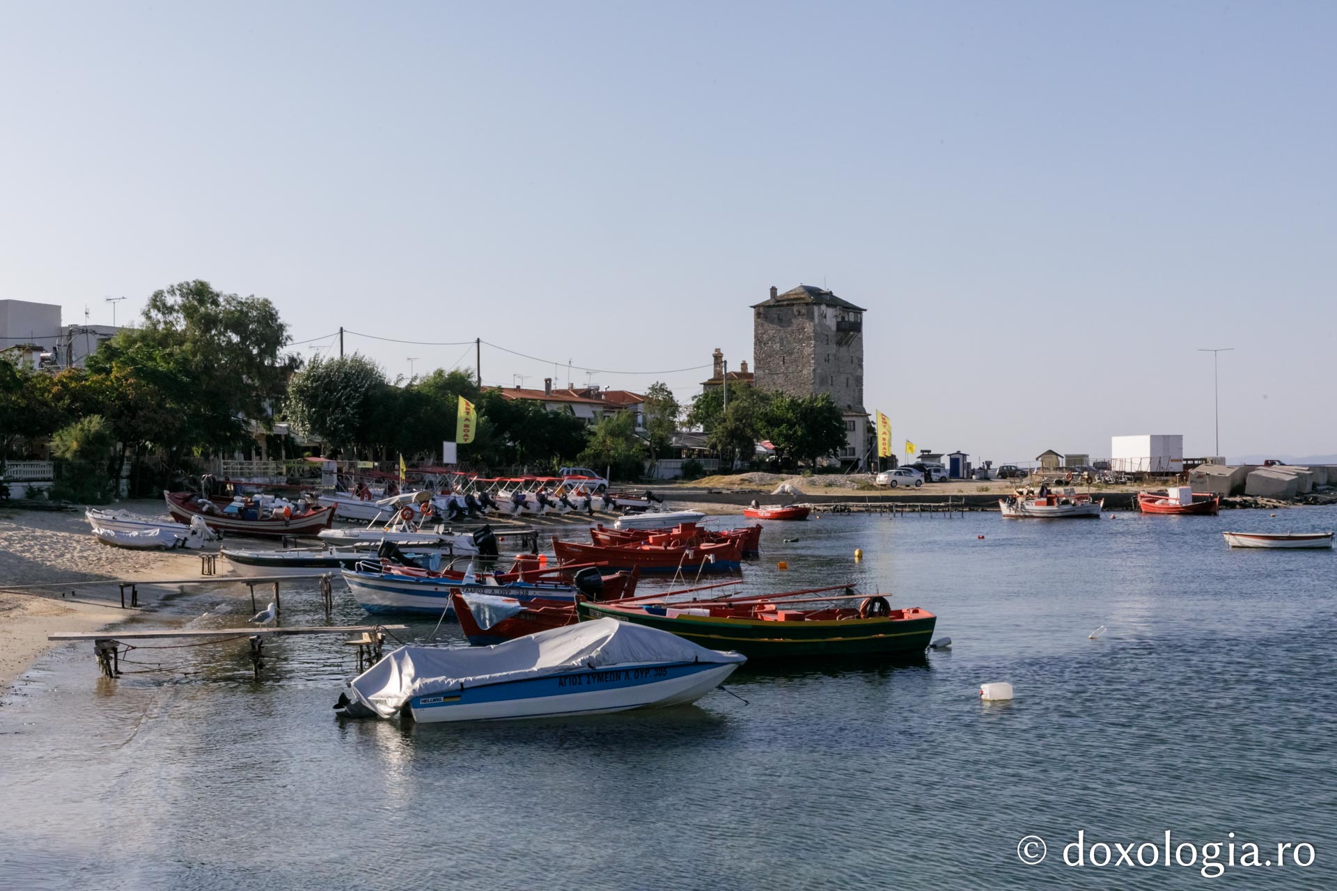 (Foto) Ouranopoli – Cel mai popular punct de plecare spre Sfântul Munte Athos