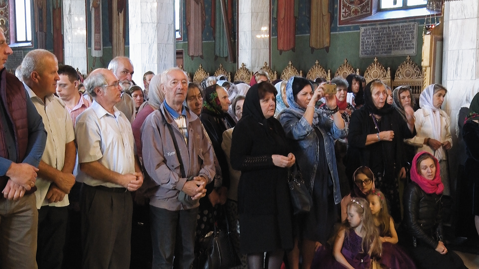 PS Macarie, la hramul Mănăstirii Sihăstria: „În aceste vremuri grele, când este atacată familia, când fetele tinere sunt răpite în amiaza mare, să strigăm către Preasfânta Născătoare de Dumnezeu”