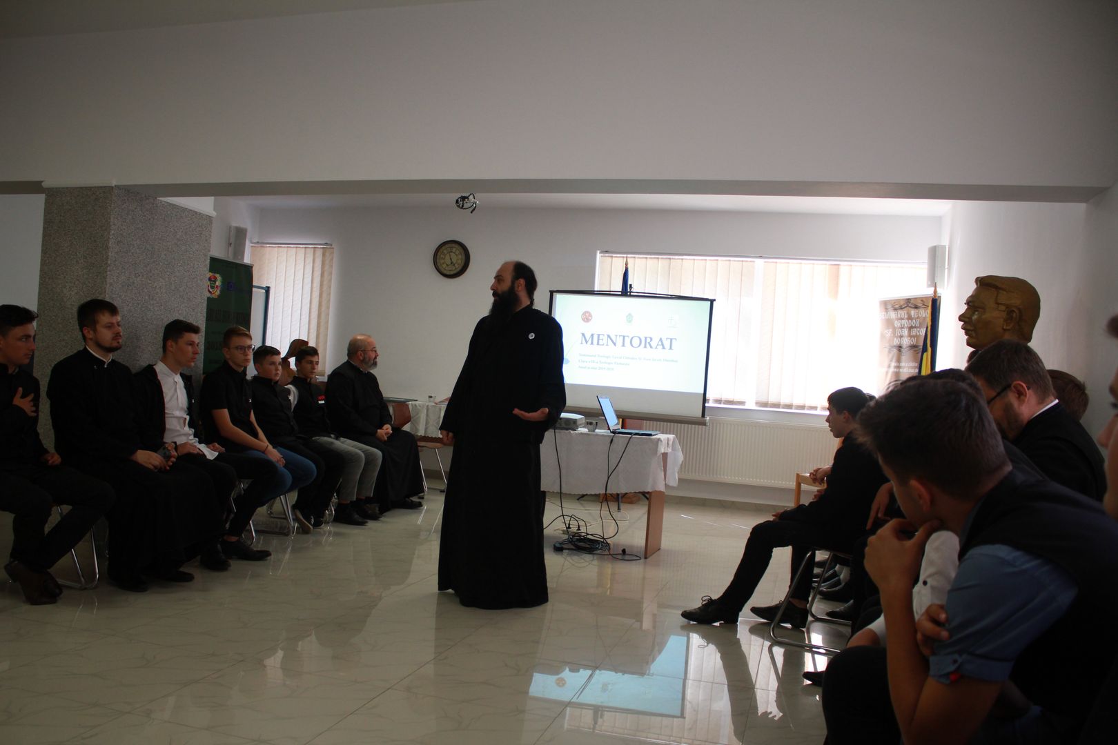 Program de mentorat pentru elevii de la Seminarul Teologic Dorohoi