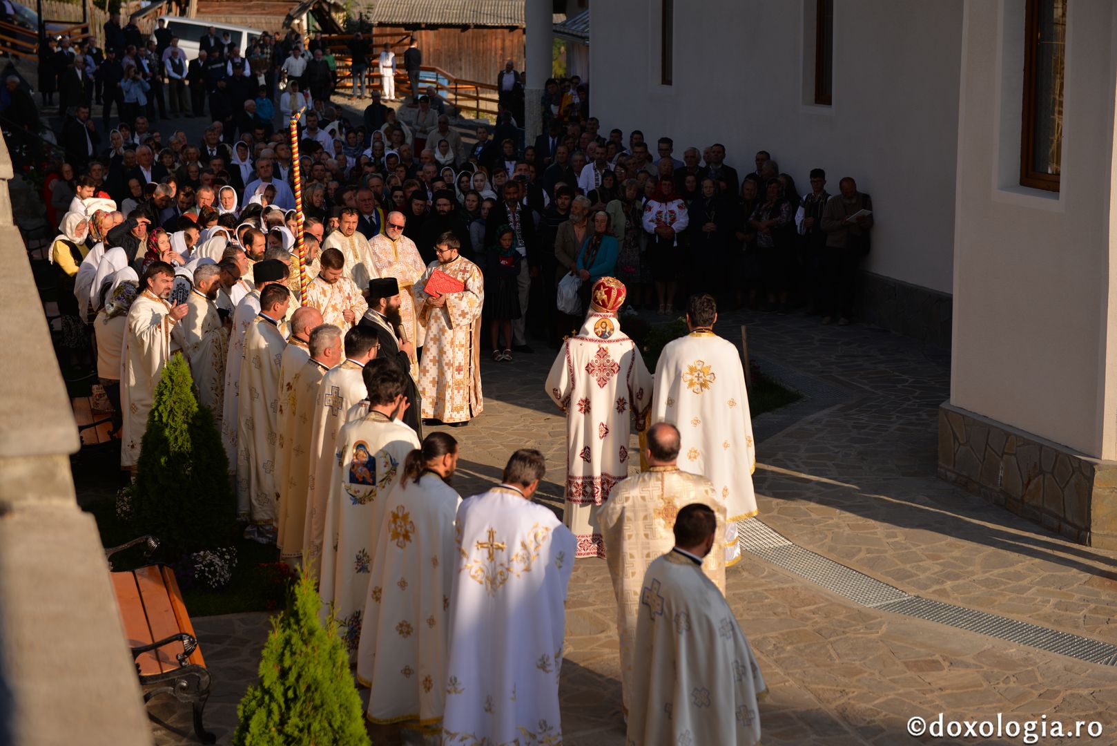 „Omul se leapădă de sine atunci când așează Sfânta Scriptura drept călăuză”