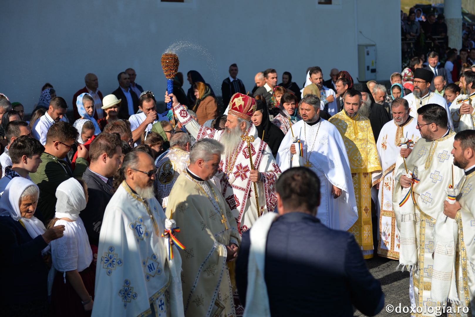 „Omul se leapădă de sine atunci când așează Sfânta Scriptura drept călăuză”