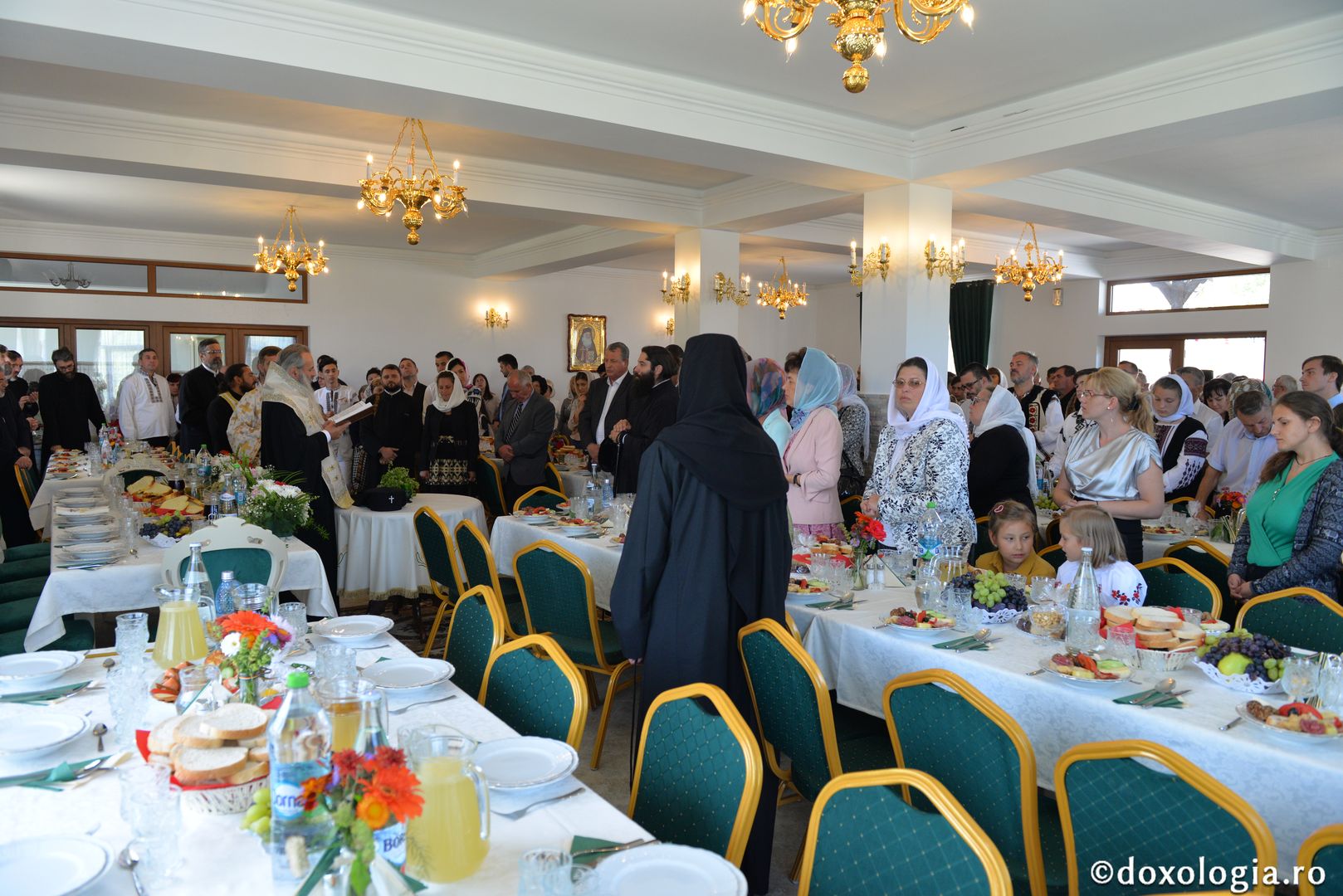 „Omul se leapădă de sine atunci când așează Sfânta Scriptura drept călăuză”