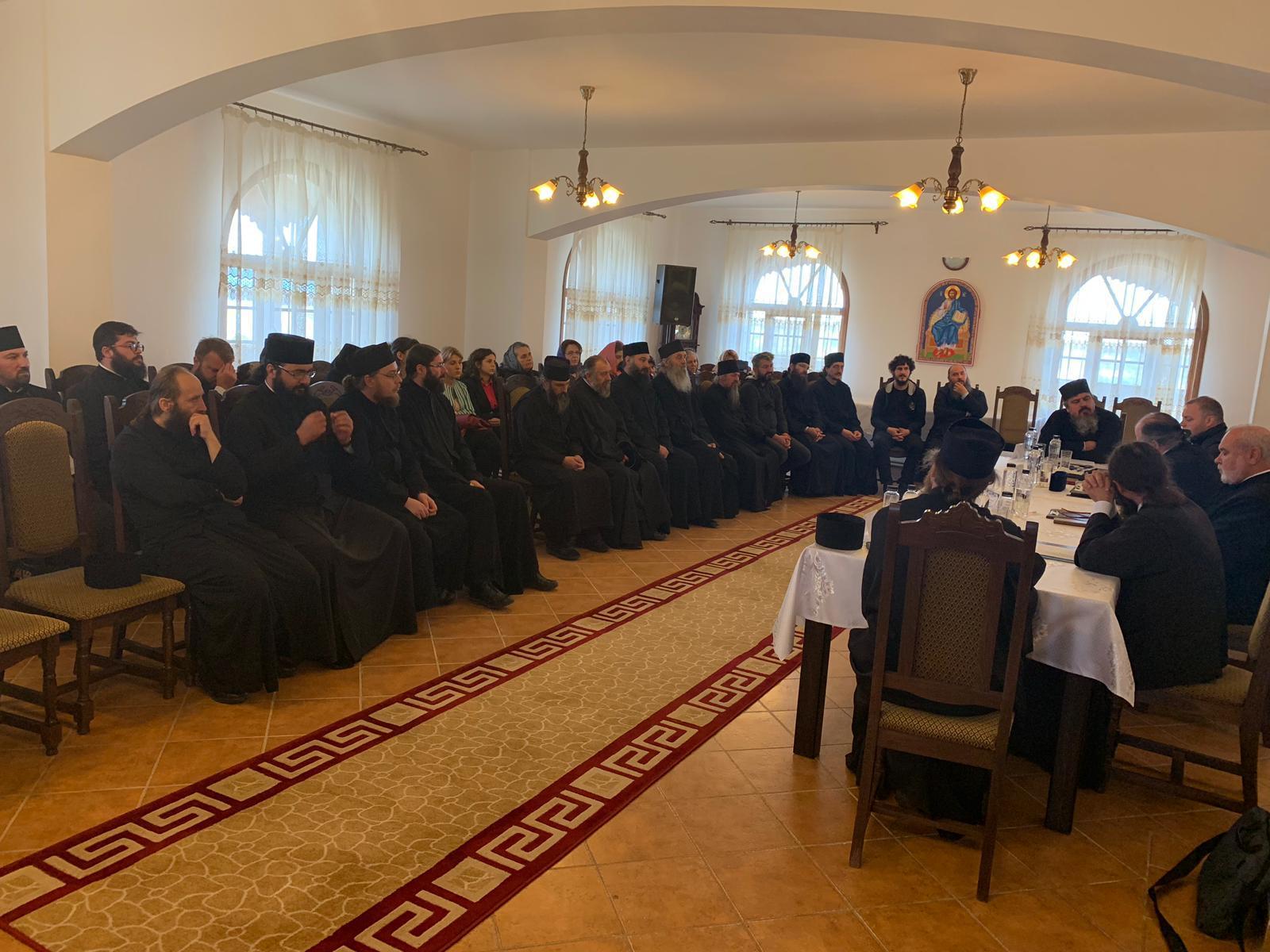 „Monahismul în cadrul Episcopiei Hușilor – trecut, prezent, viitor”