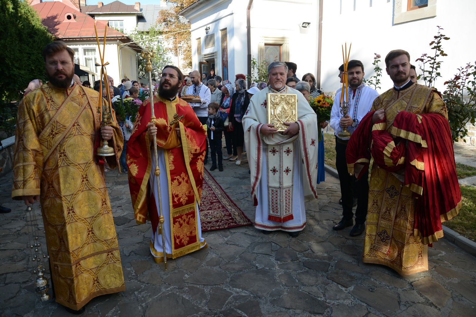 foto: Flavius Popa Doi arhierei ai Bisericii Cretei și Antiohiei au slujit în cetatea Iașilor