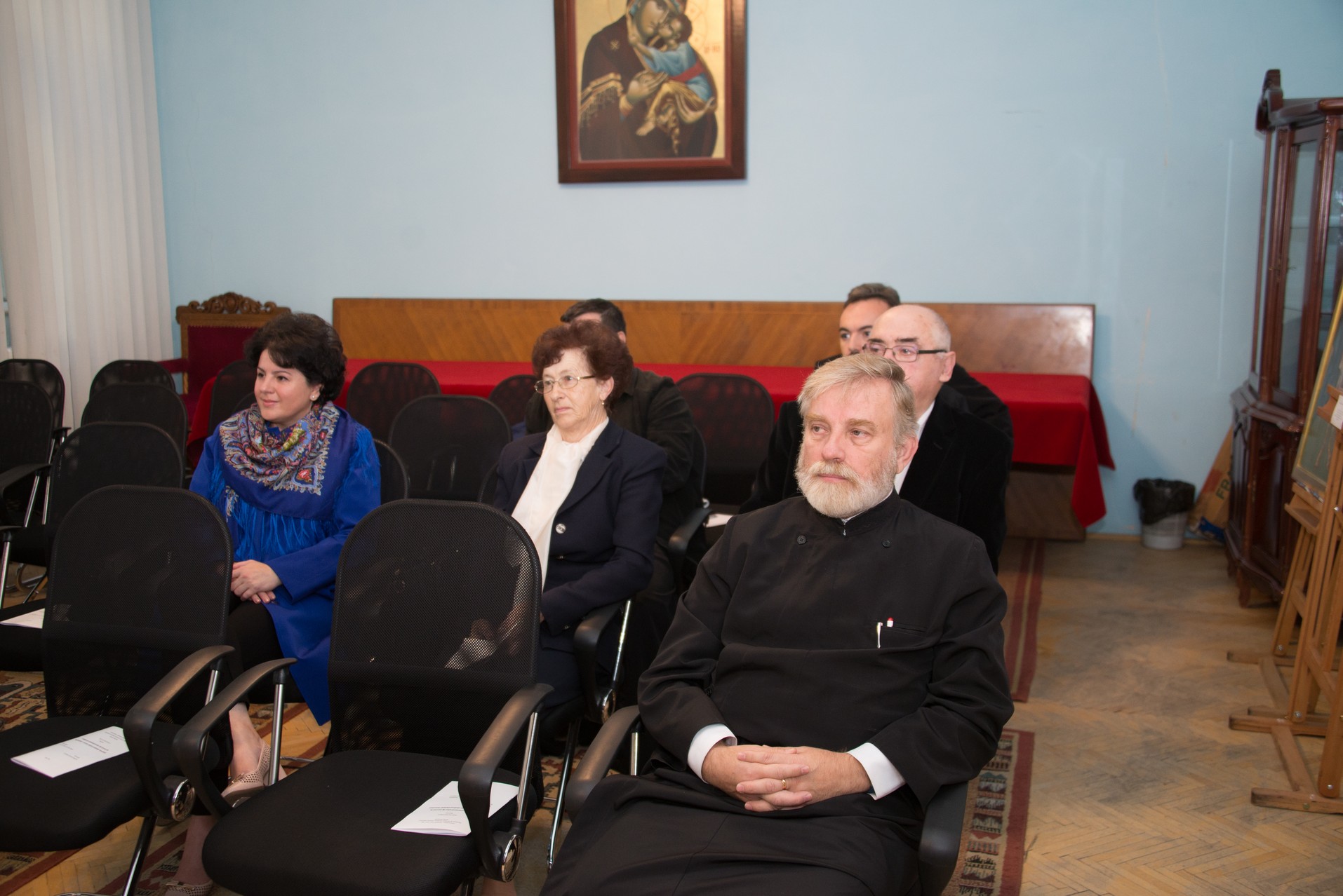 Teze susţinute public la Iaşi: printre noii doctori în Teologie, şi directorul general TRINITAS TV Teze susţinute public la Iaşi: printre noii doctori în Teologie, şi directorul general TRINITAS TV