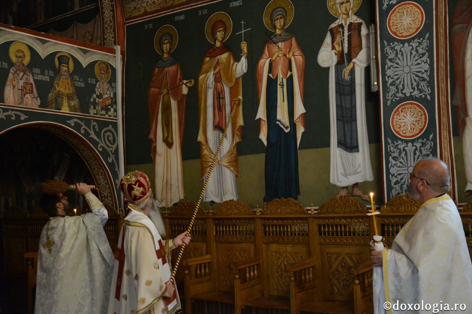 Paraclisul Parohiei „Sfântul Antonie” din Iași a primit veșmântul sfințirii