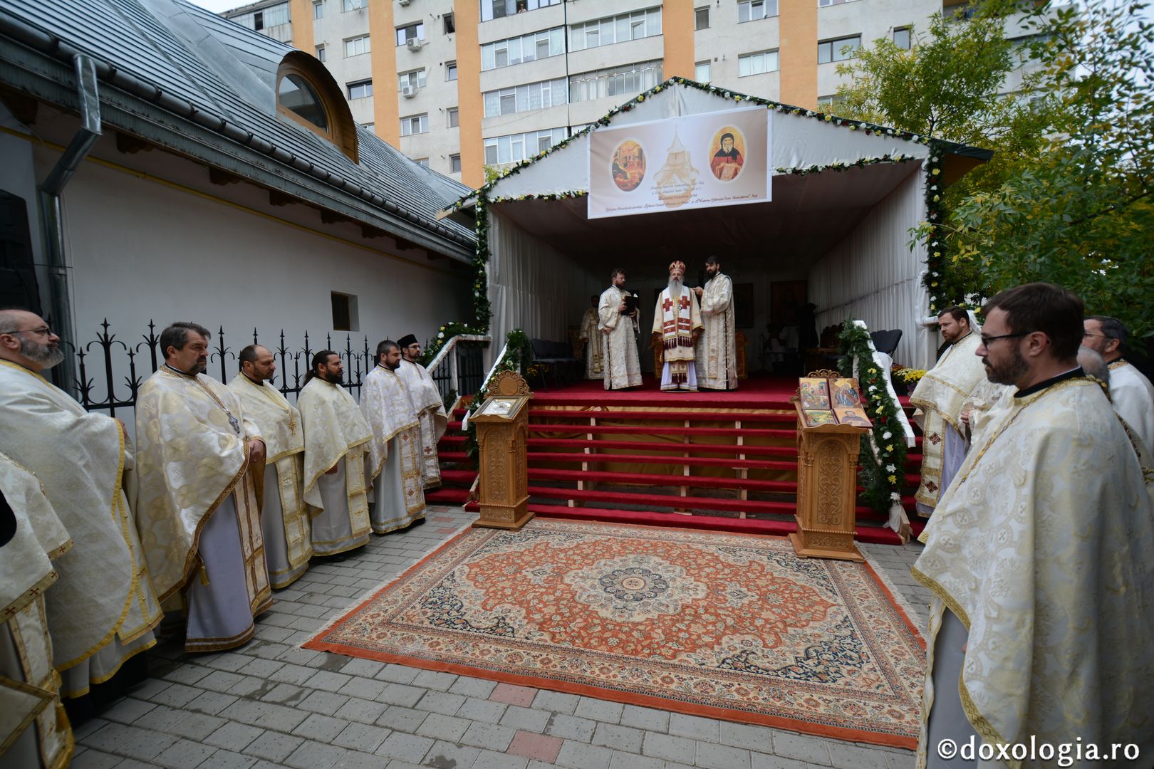 Paraclisul Parohiei „Sfântul Antonie” din Iași a primit veșmântul sfințirii