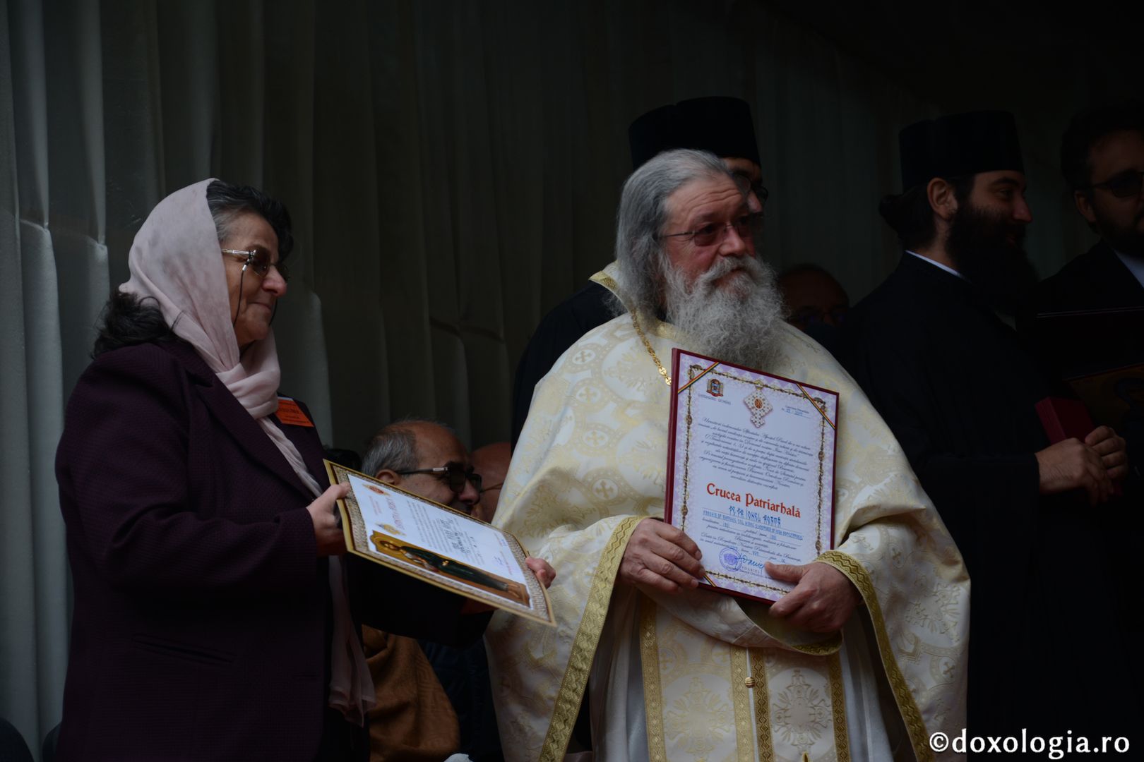 Paraclisul Parohiei „Sfântul Antonie” din Iași a primit veșmântul sfințirii