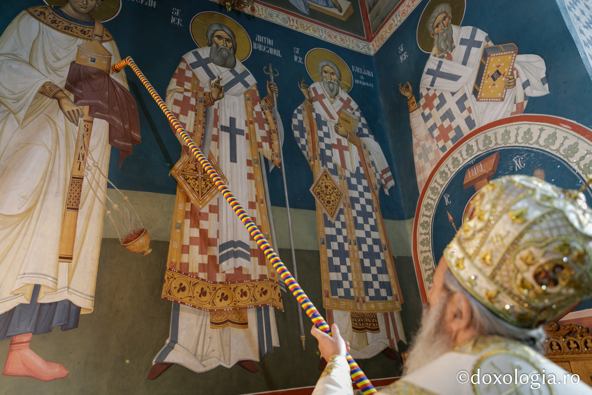 Foto: Bogdan Zamfirescu Binecuvântare pentru ieșeni: Biserica „Sfântul Apostol Toma” a fost sfințită