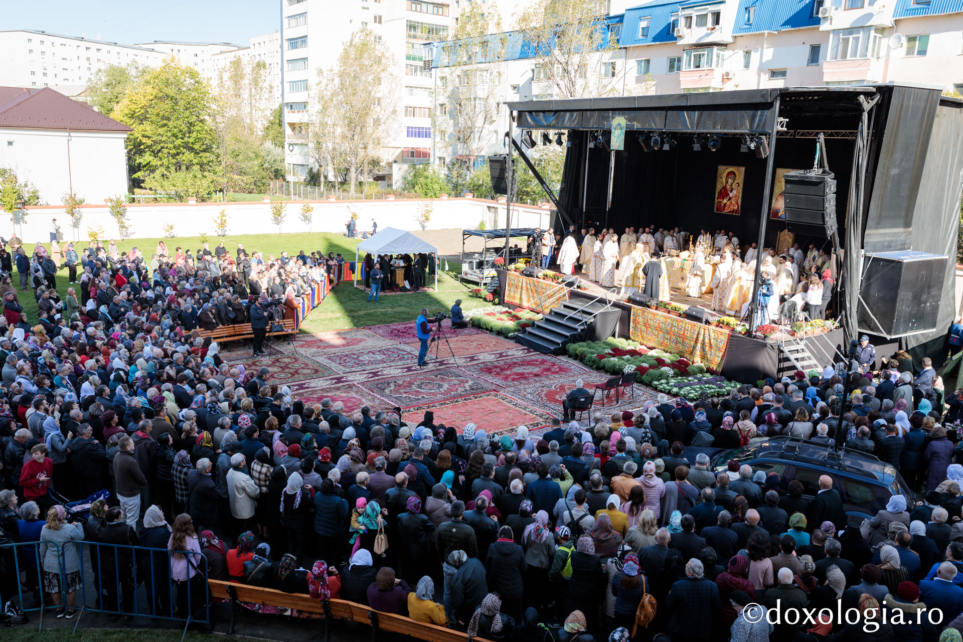 Foto: Oana Nechifor Binecuvântare pentru ieșeni: Biserica „Sfântul Apostol Toma” a fost sfințită