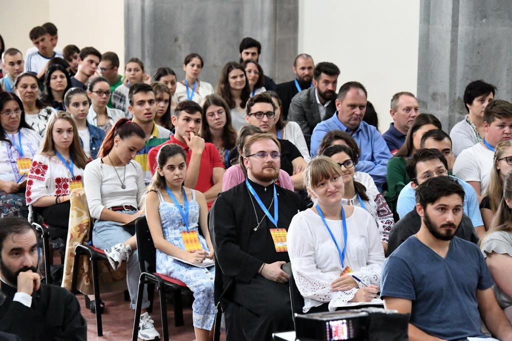 Congresul Nepsis MOREOM: „Cum se poate trăi credința într-o lume virtuală și digitalizată?” Congresul Nepsis MOREOM: „Cum se poate trăi credința într-o lume virtuală și digitalizată?”